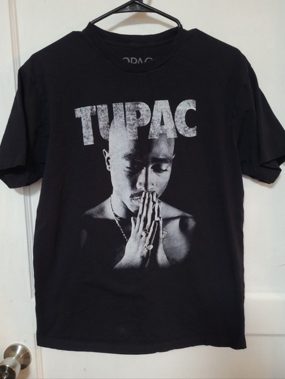 Black Short Sleeve Graphic Tee with Tupac Portrait Medium